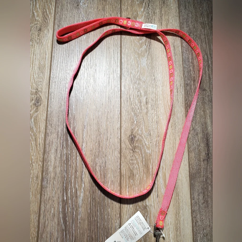 New Martha Stewart pink floral & hearts 6 ft. Dog leash